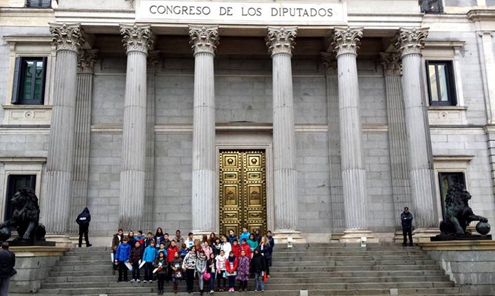 VISITA AL CONGRESO DE LOS DIPUTADOS DE LA CORPORACIÓN INFANTIL