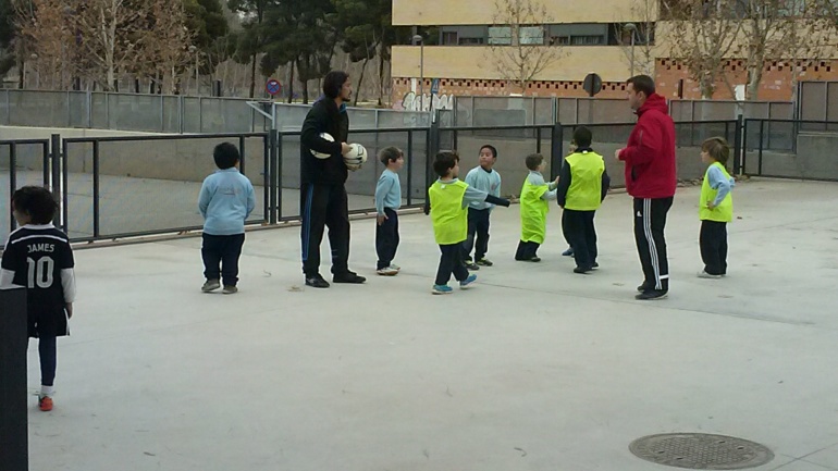 PRE-DEPORTE (FÚTBOL Y BALONCESTO PARA NIÑOS Y NIÑAS DE 5 AÑOS)