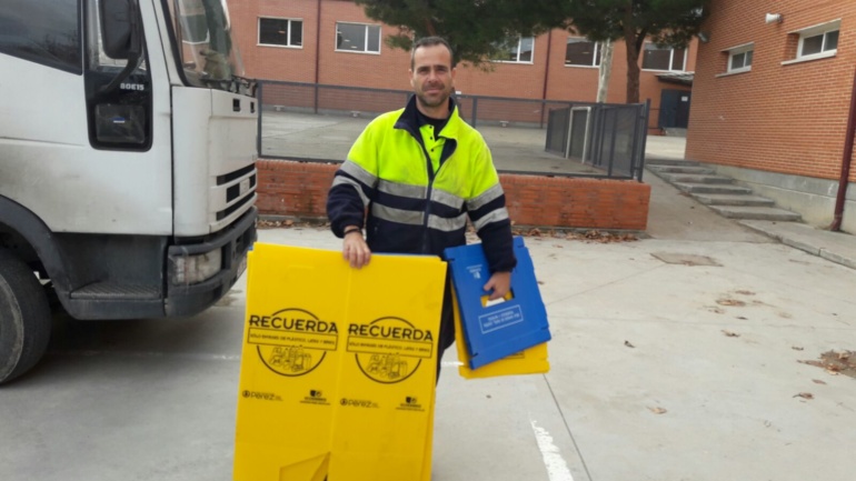 POR FIN TENEMOS CONTENEDOR AMARILLO DE RECICLAJE